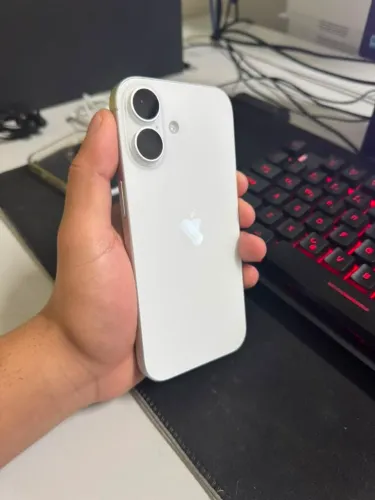 IPHONE 17 NORMAL NA CAIXA COM NOTA FISCAL 4700 MAIS INFORMAÇÕES CHAMAR ZAP *