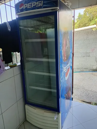 Freezer em bom estado, se necessário mando vídeo mostrando melhor