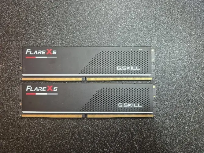 Kit Memória RAM DDR5 G.Skill Flare X5 32GB (2x16GB) 6000MHz CL36.