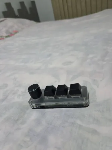 Mini Teclado Macropad Mecânico - 3 Teclas + Knob (USB-C)