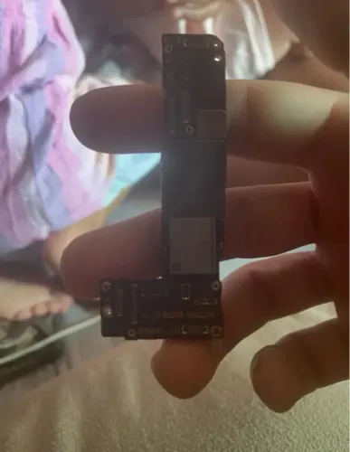 Placa bloqueada iPhone 12