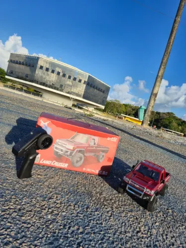 Carro Toyota Land Cruiser Vermelho Controle Remoto LED Off-Road | Cartão e Frete Grátis