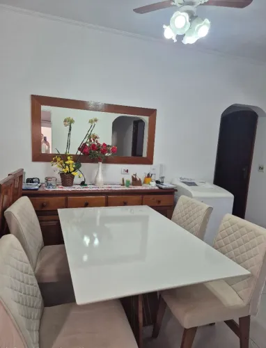 Conjunto Sala de Jantar com 4 cadeiras