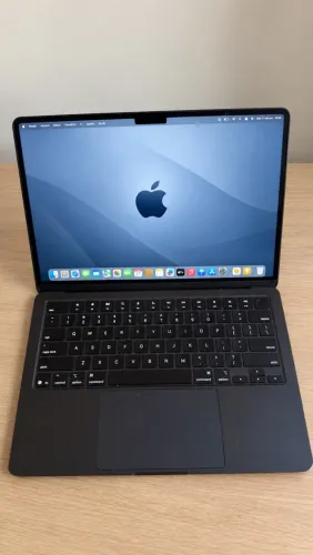 MacBook Air M4 2025 13? 16GB SSD 256GB - Bateria 100%