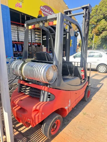 Enpilhadeira h20 2t