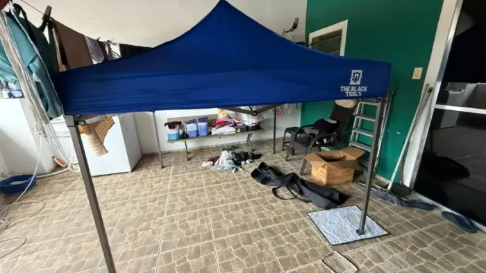 Tenda Gazebo Dobrável Sanfonada 2m X 2m X 2.6m Cor Azul Articulado Barraca Praia Camping B