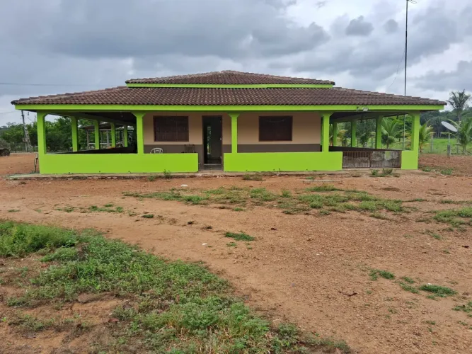 ?Sítio à Venda - Apenas 2 km da BR-364 e 8 km de Candeias
