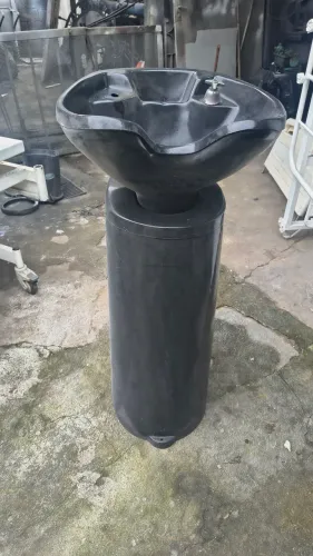 LAVATÓRIO DE COLUNA SIMPLES
