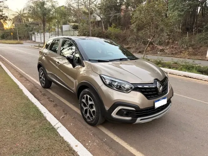 Renault Captur Intense 1.3 TB 16V Flex 5P AUT 2022