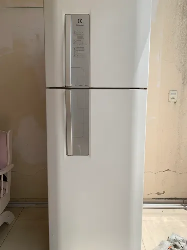 Geladeira Electrolux Frost Free DF52 Duplex Branca