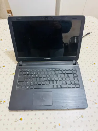 Notebook Compaq CQ-31 - Celeron N3060 / SSD 120GB / 4GB RAM