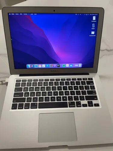 MacBook
