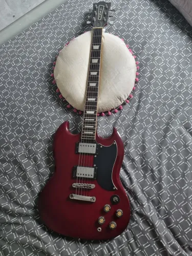 Guitarra Eko - SG usada