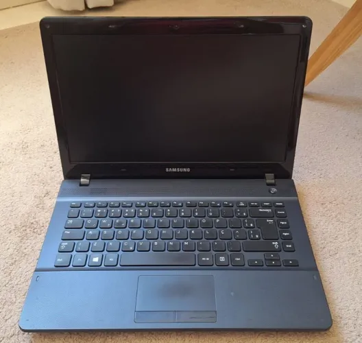 Notebook Samsung 275e - 8GB RAM + SSD 240GB