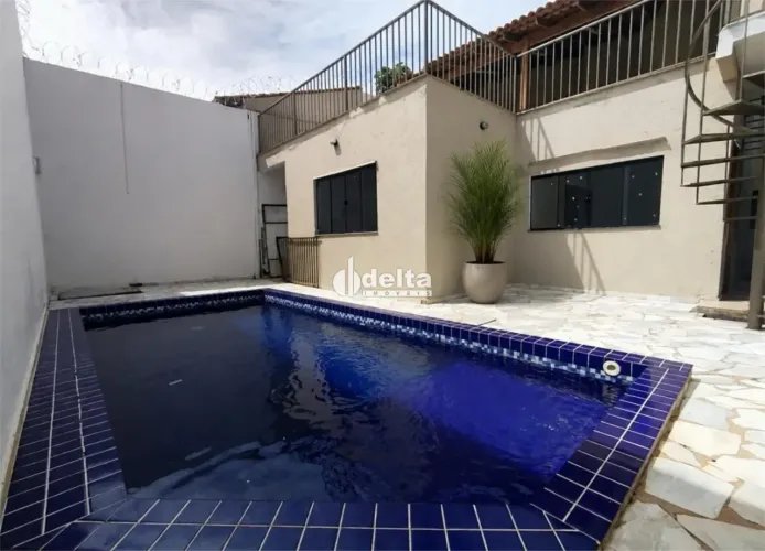 Casa com 5 quartos sendo 3 suíte disponível para venda e locação no bairro Vigilato Pereir