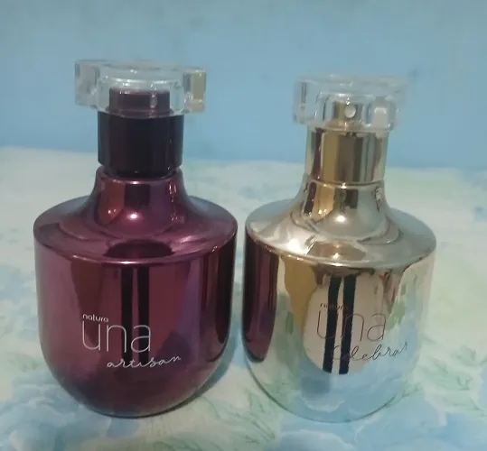 Dois perfumes da natura UNA 