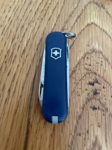 Victorinox classic SD