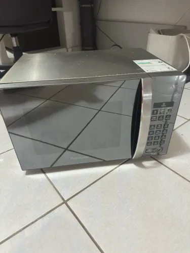 Microondas Panasonic 32L