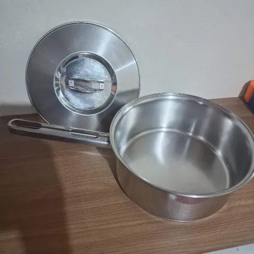 Panela Tramontina Solar 24cm 4,7l pra indução Seminova Fundo Triplo em Aço inox