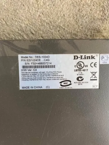 Switch 24 portas 10/100 DLINK DES1024D