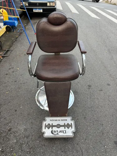 Cadeira para Cabeleireiro/ Barbeiro 