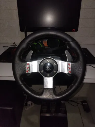 Volante logitech g27