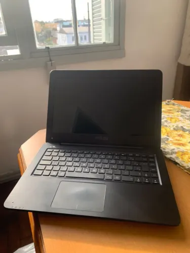 Notebook ASUS Z450LA i5 5a Geração 8GB RAM HD 500GB + Caixa de Som