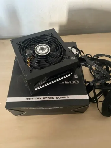 Fonte Gamemax GS600 - 600W 80 Plus