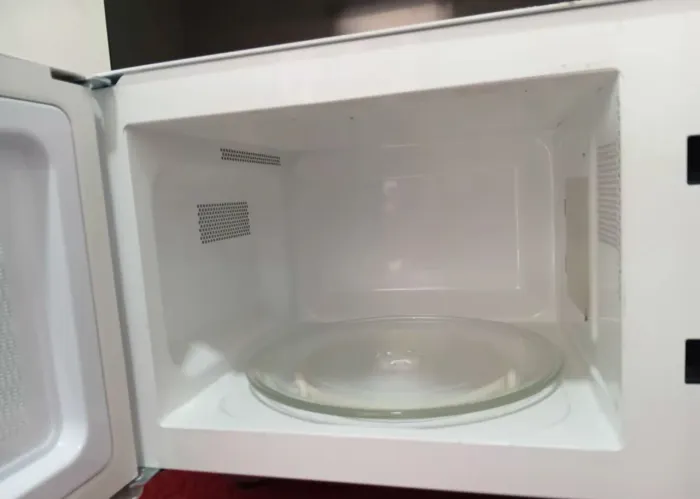 Forno micro-ondas Electrolux 23 litros