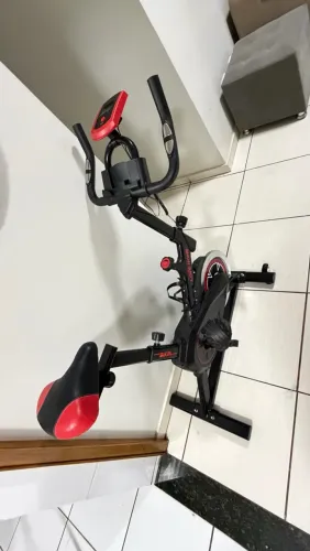 Bicicleta Spinning Epsilon Redfin 8 kg - Praticamente Nova