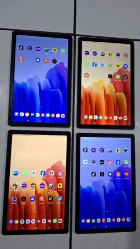 4 Tablet Samsung Tab A7 De 10 polegada Chip 4G 64Gbs 600 CADA (Aceito cartao por aprox)