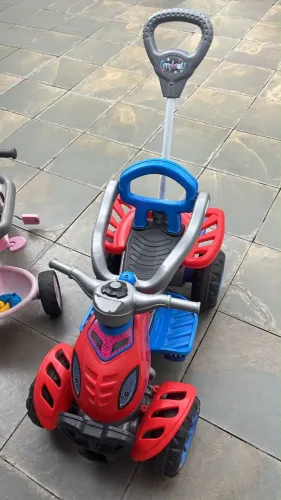 Quadriciclo infantil
