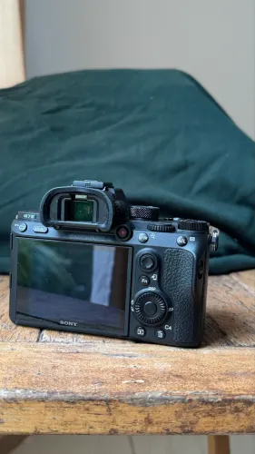 Câmera Sony A7 III