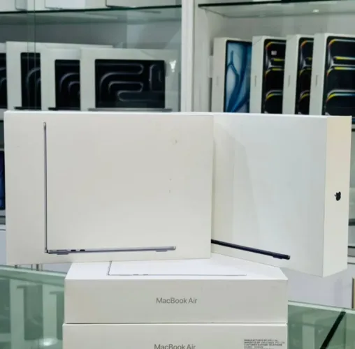 MacBook Air M4 2025