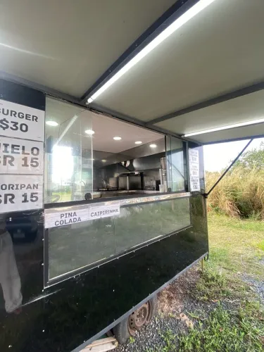 ? VENDE-SE FUNDO DE COMÉRCIO ? FOOD TRUCK NA PRAIA DO SANTINHO ?
