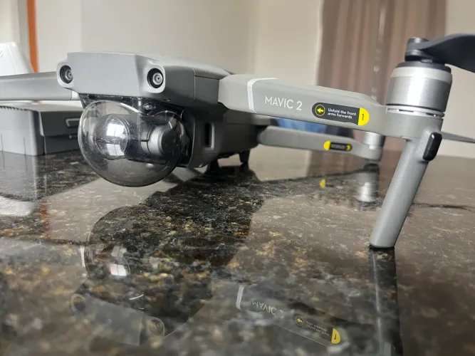 Drone DJI Mavic 2 - zoom completo 