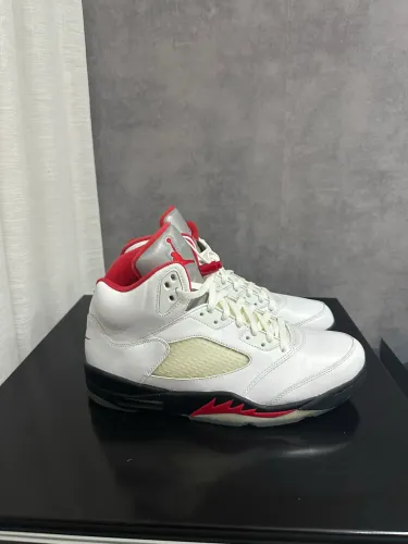 Air Jordan 5 Retro