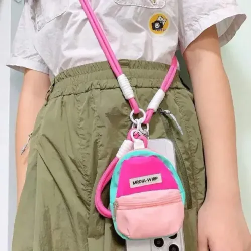 CORDÃO DE PESCOÇO SUPORTE P CELULAR UNIVERSAL E BOLSA 2 EM 1 (Mão e pescoço)