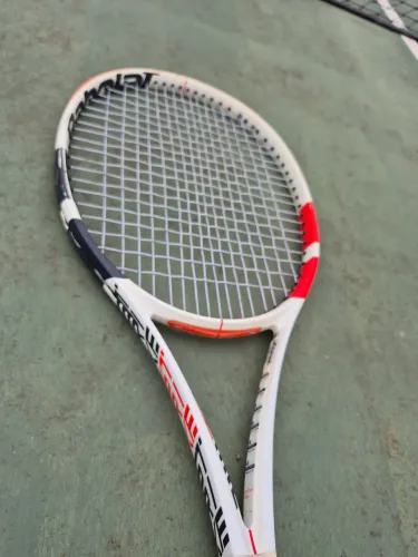Raquete de Tênis Babolat Pure Strike 98 16X19 305g L3