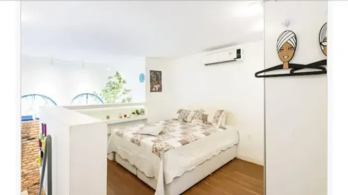 Loft charmoso em rua residencial na Lapa