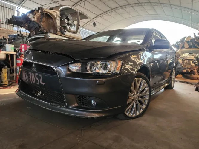 VENDO PEÇAS LANCER 2.0 AUTOMÁTICO 2016 - COM NOTA FISCAL 