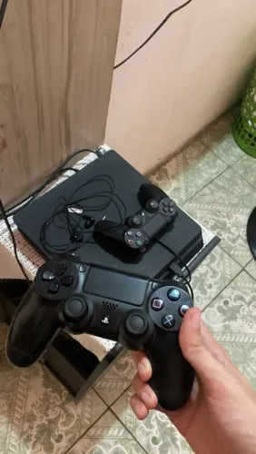 Ps4 slim