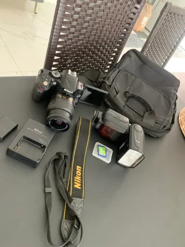 Kit Fotografia Profissional Nikon D5200 + Flash YN-560 IV + Bolsa
