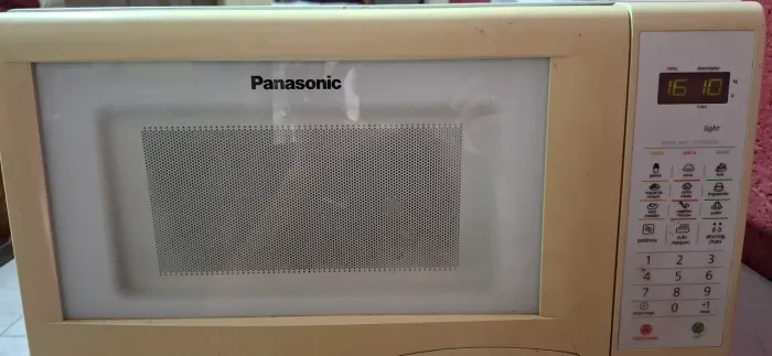 Micro-ondas Panasonic Light 800W 127V - Usado