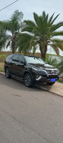 Toyota Hilux SW4 SRX 4X4 2.8 TDI 16V Dies. Aut. 2017