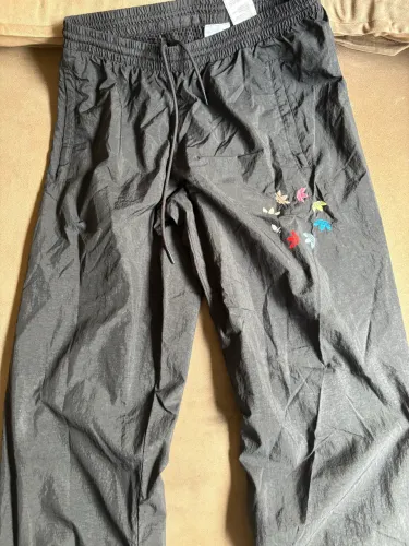 Calça adidas 