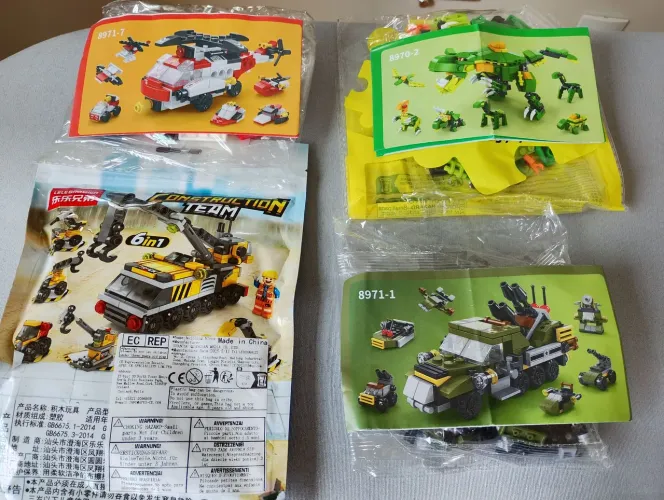 KIT BLOCOS DE MONTAR 4 LEGOS DIFERENTES + 150 PEÇAS CADA PRESENTE BELO HORIZONTE