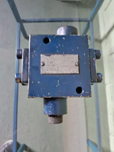 Válvula de retenção pilotada ( Bloqueio),fabricante rexroth. 