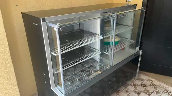 BALCÃO DE VENDAS QUENTE E FRIO - GELOPAR
