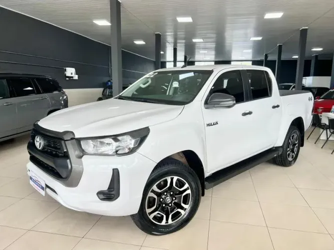 Toyota Hilux CD 4X4 2.8 Diesel Mec. 2022